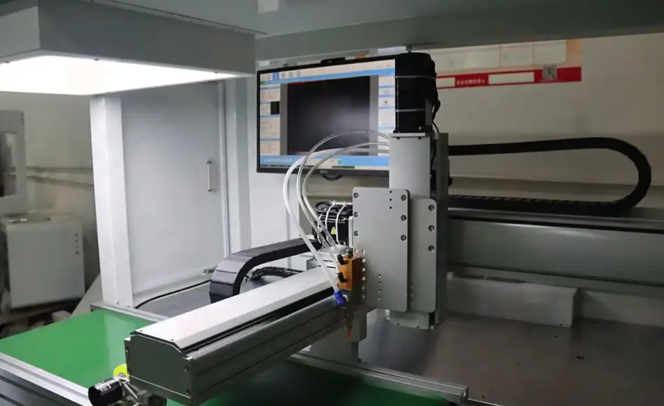 automatic glue dispensing system